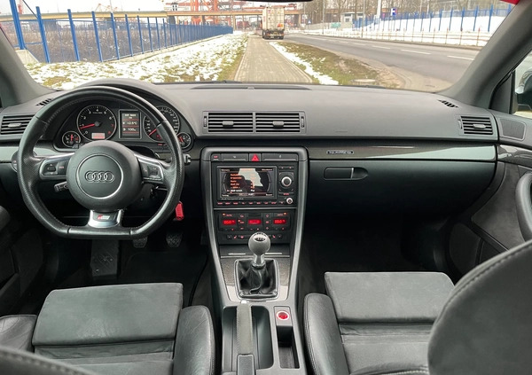 Audi A4 cena 59690 przebieg: 165997, rok produkcji 2005 z Gdynia małe 154
